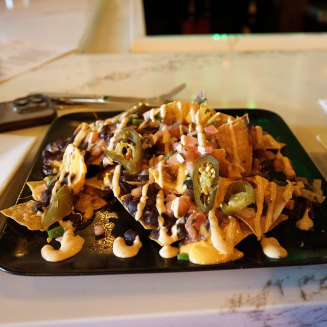 Lucas Nachos.