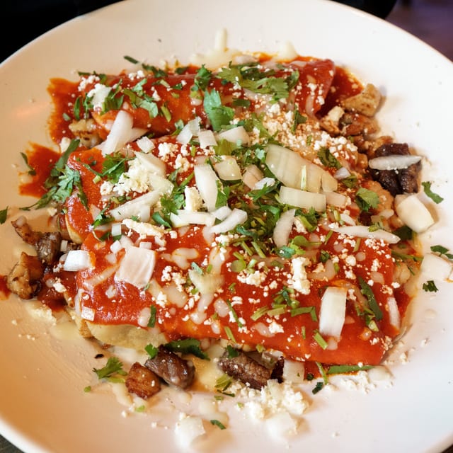 Enchiladas Mixtas.