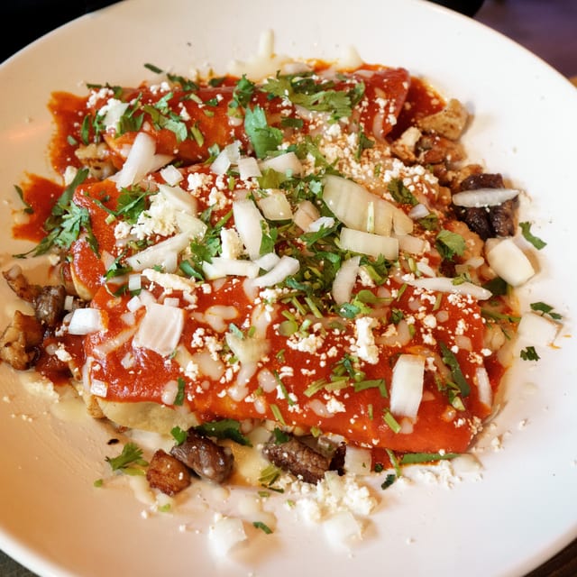 Enchiladas Mixtas.