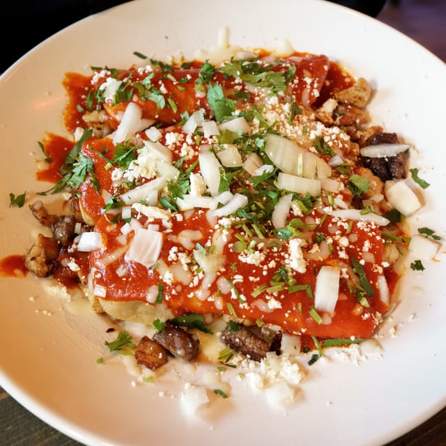 Enchiladas Mixtas.